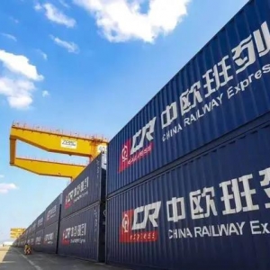 乌克兰局势紧张，中国至波兰货运班列受阻，出口货物大量积压！ ...